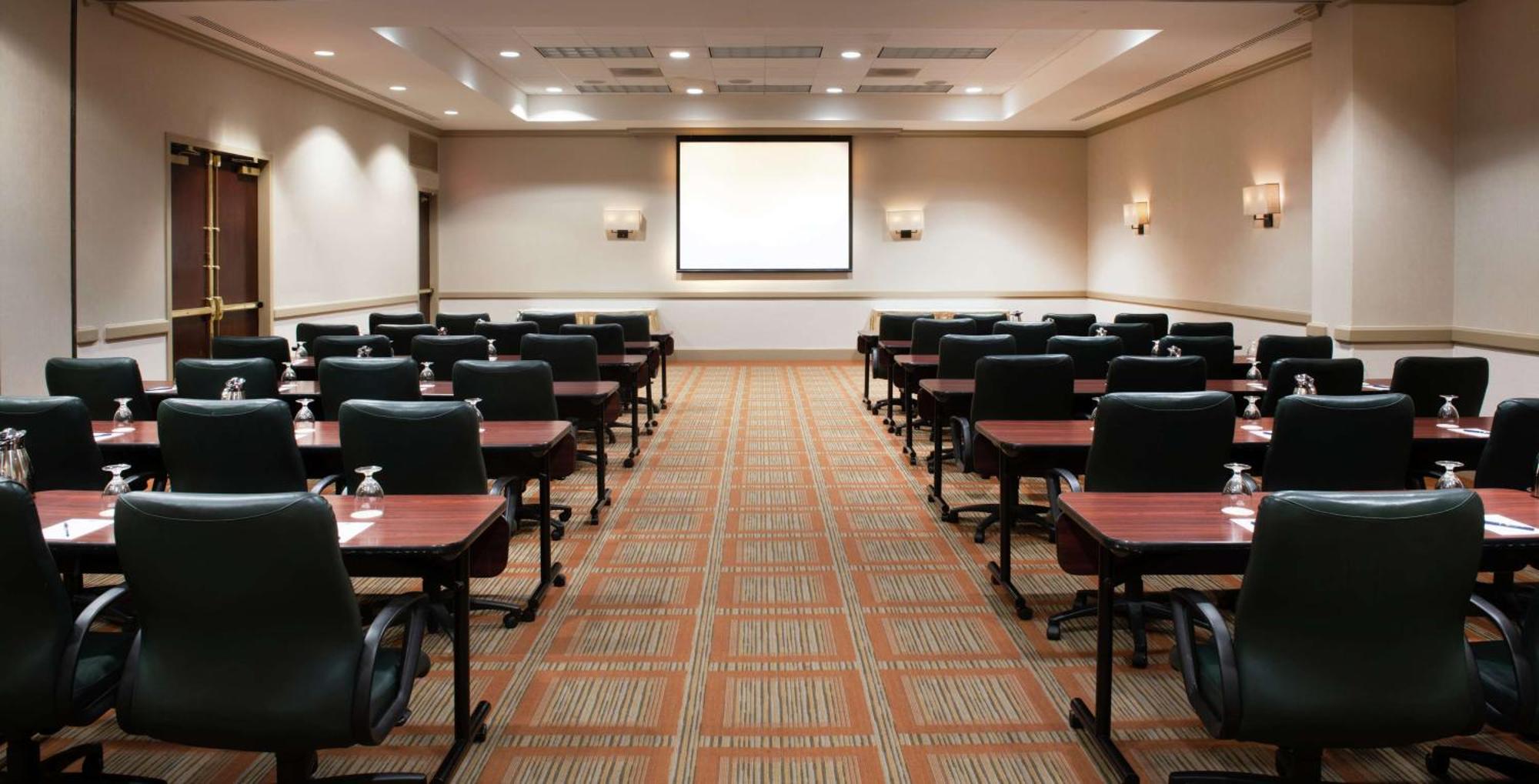 Doubletree Suites By Hilton Hotel Philadelphia West Plymouth Meeting Exterior foto